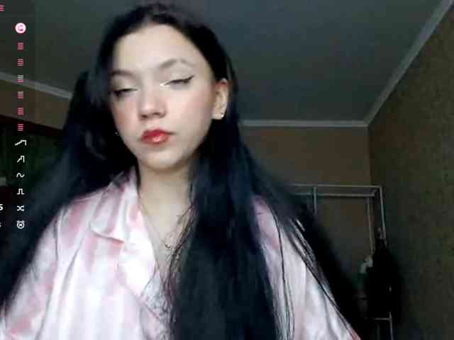 EleanorBaker webcam