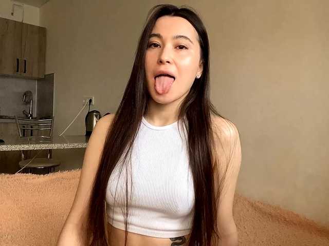 BettyBarnes's BongaCams show and profile