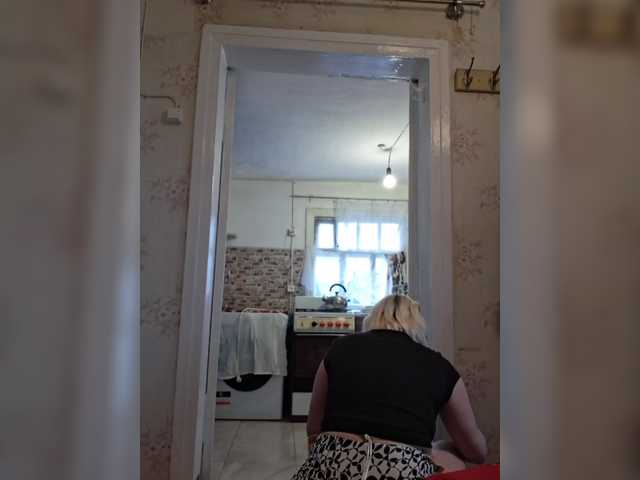 Vika211's BongaCams show and profile