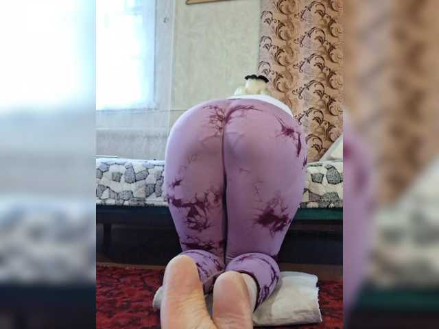 Vika211's BongaCams show and profile