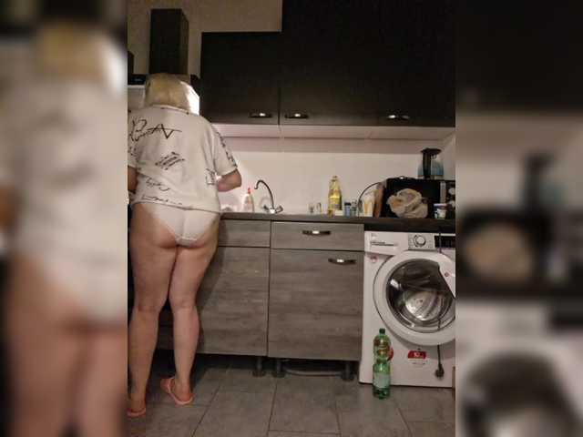 Vika211's BongaCams show and profile