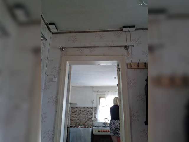 Vika211's BongaCams show and profile