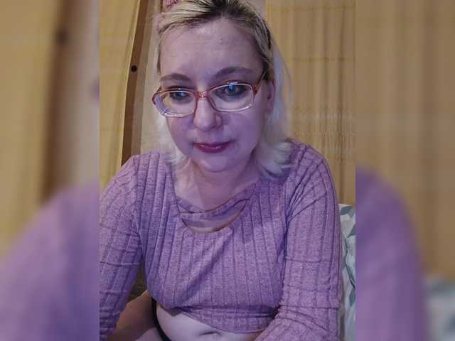 Vika211's BongaCams show and profile