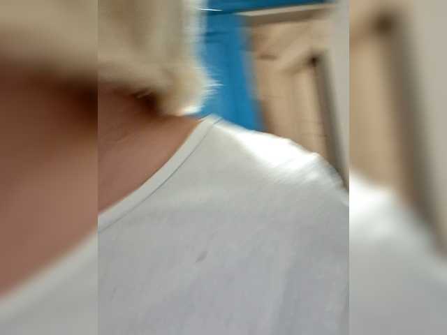 Vika211's BongaCams show and profile