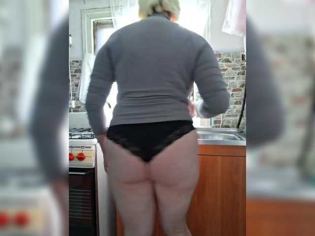 Vika211's BongaCams show and profile