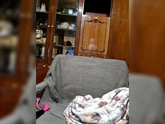 Vika211's BongaCams show and profile