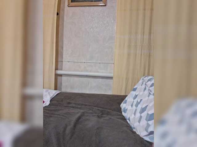 Vika211's BongaCams show and profile