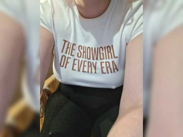 Vika211's BongaCams show and profile