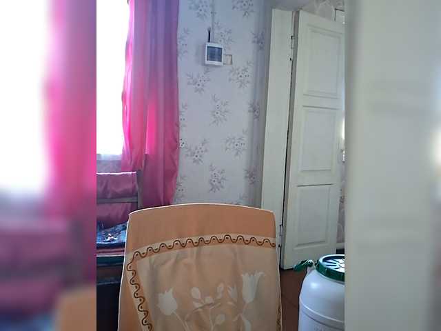 Vika211's BongaCams show and profile