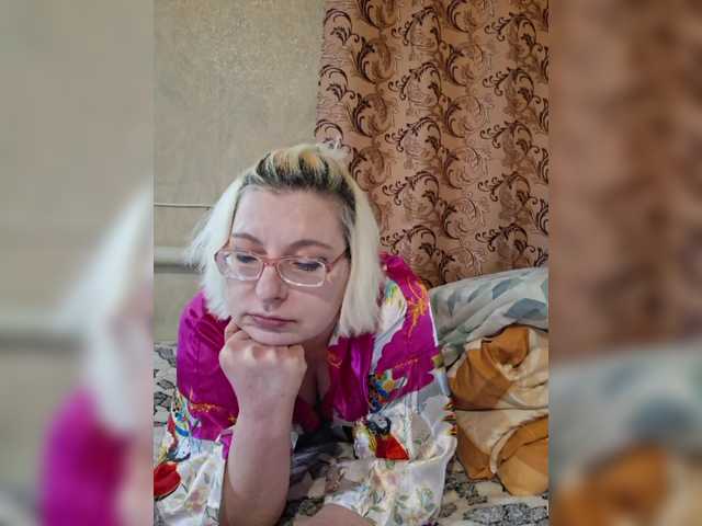 Vika211's BongaCams show and profile