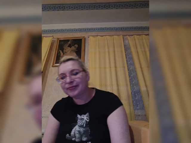 Vika211's BongaCams show and profile
