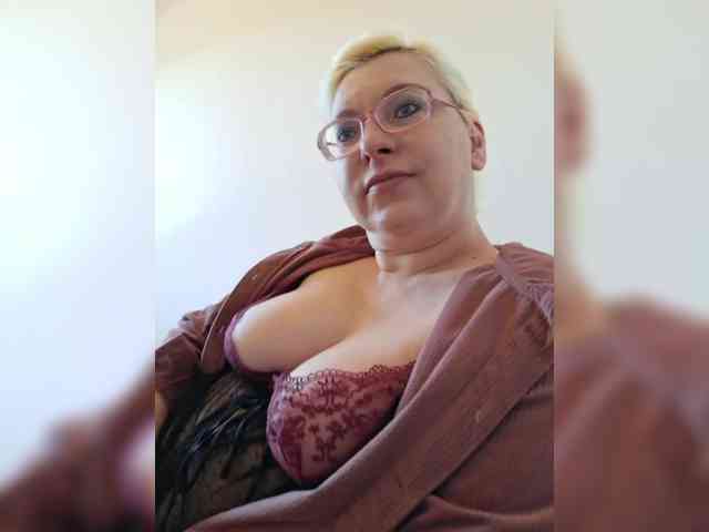Vika211 webcam