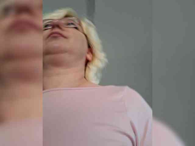 Vika211 webcam