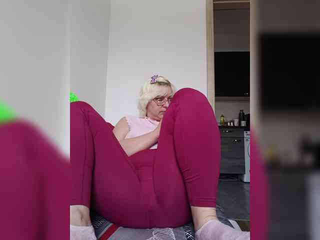 Vika211 webcam