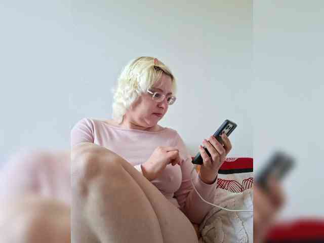 Vika211 webcam