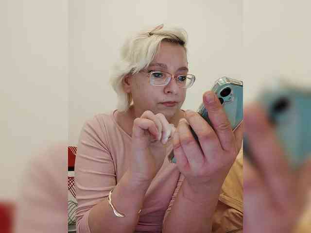 Vika211 webcam
