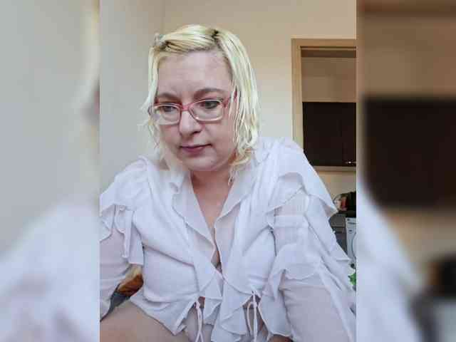 Vika211 Live Webcam on BongaCams