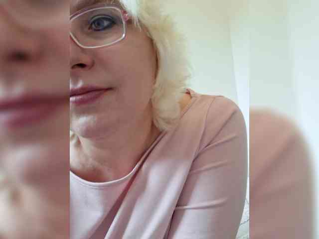Vika211 webcam