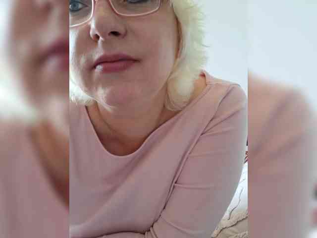 Vika211 webcam