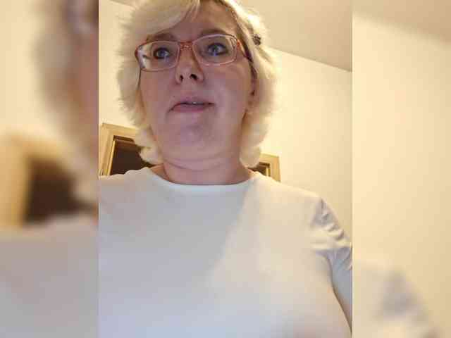 Vika211 webcam