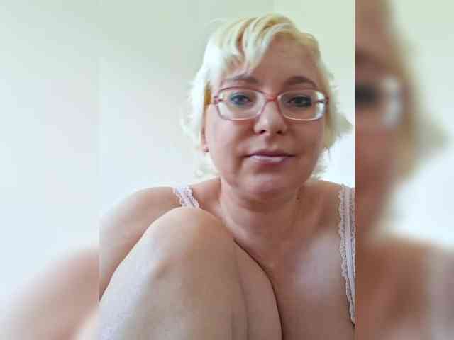 Vika211 webcam
