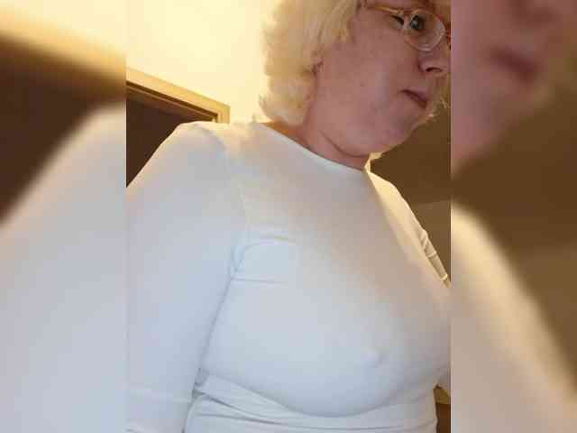 Vika211 webcam