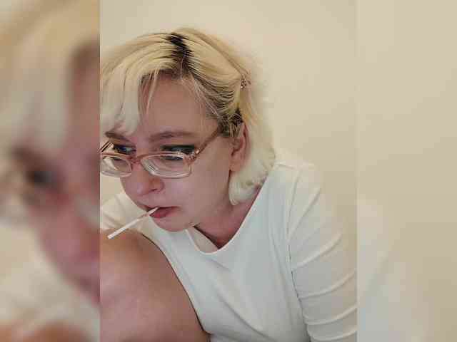 Vika211 webcam
