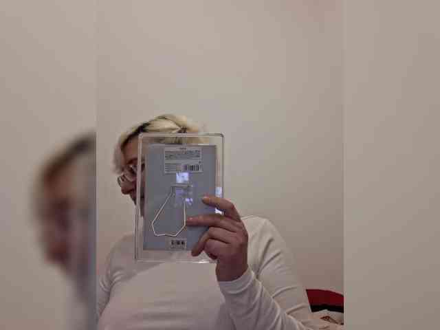 Vika211 webcam