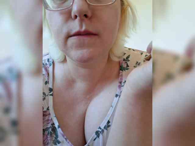 Vika211 webcam