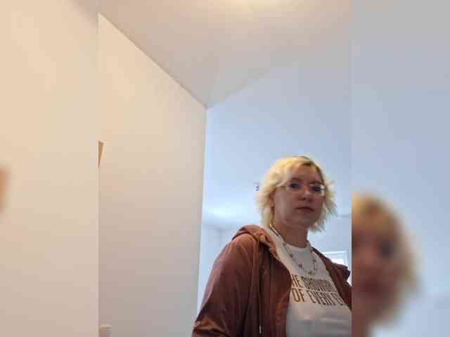 Vika211 Live Webcam on BongaCams