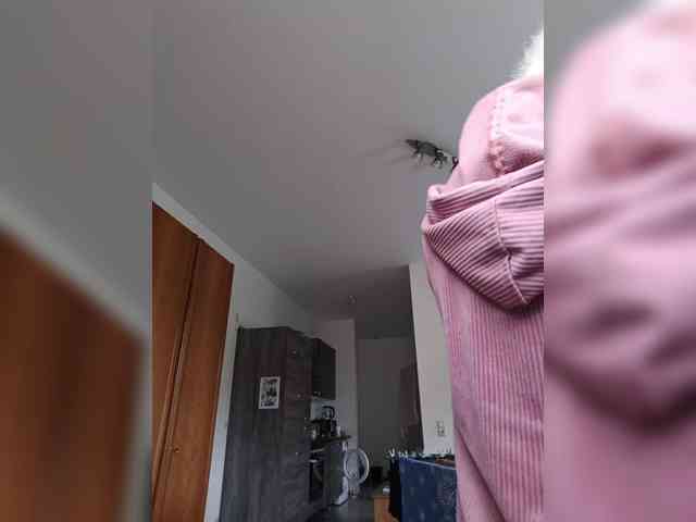 Vika211 webcam