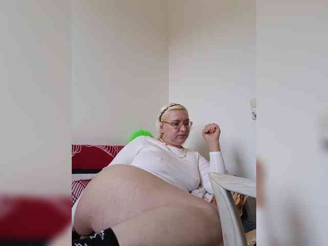 Vika211 Live Webcam on BongaCams