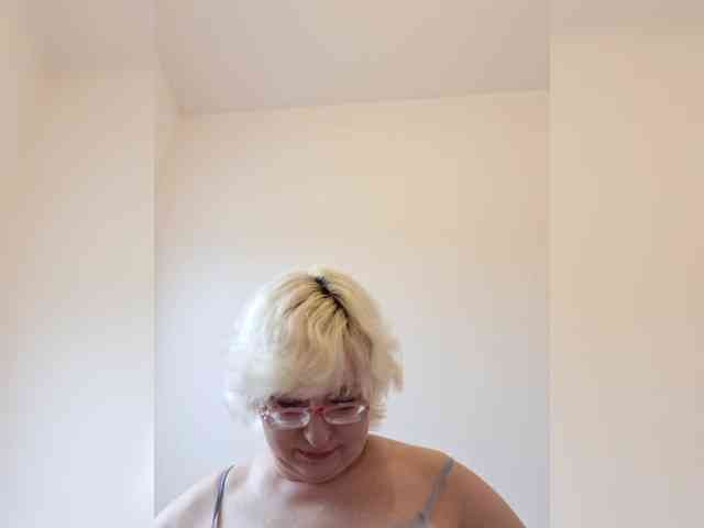 Vika211 webcam