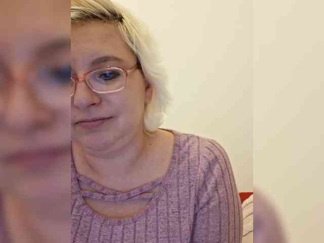 Vika211 webcam