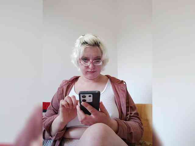 Vika211 webcam