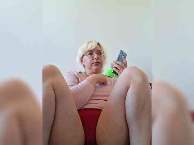 Vika211 webcam