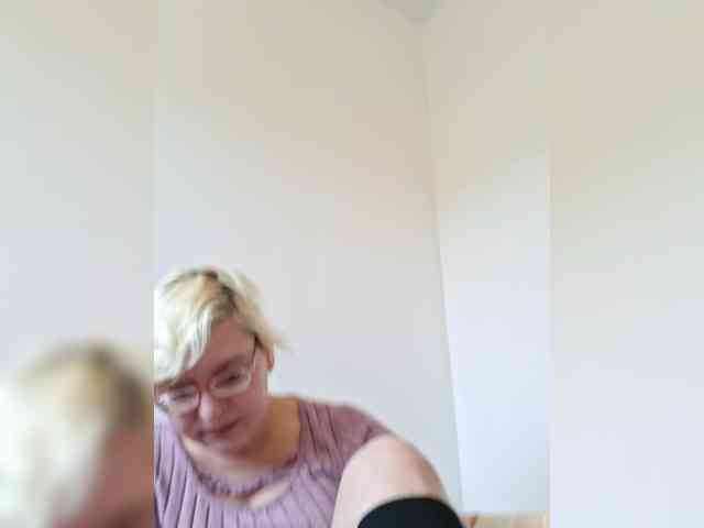 Vika211 webcam