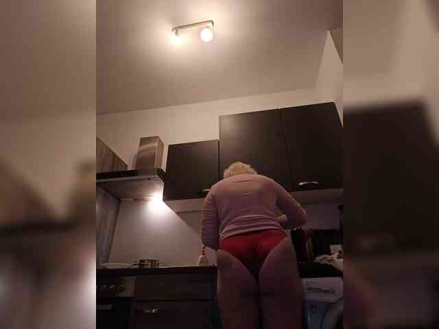 Vika211 Live Webcam on BongaCams