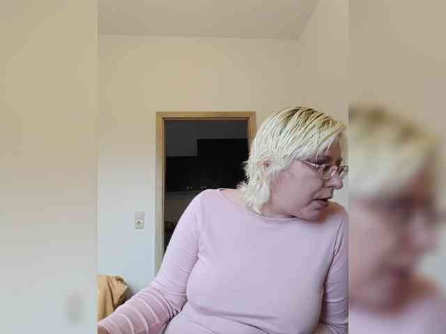 Vika211 webcam