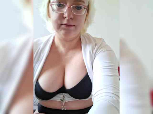 Vika211 webcam
