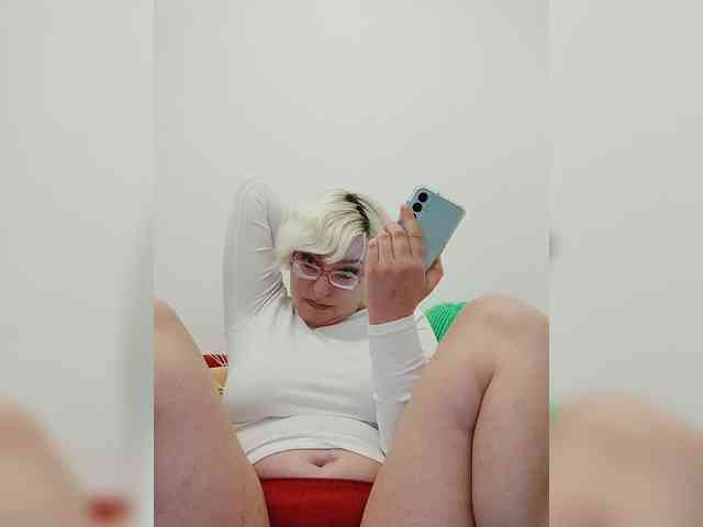 Vika211 webcam