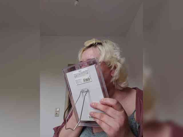 Vika211 webcam