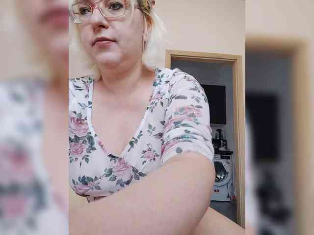 Vika211 webcam