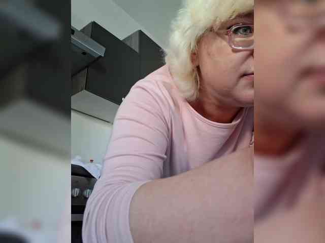 Vika211 webcam