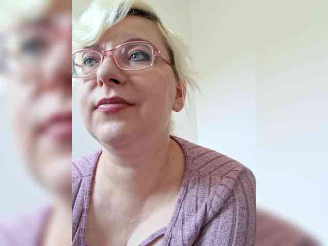 Vika211 webcam