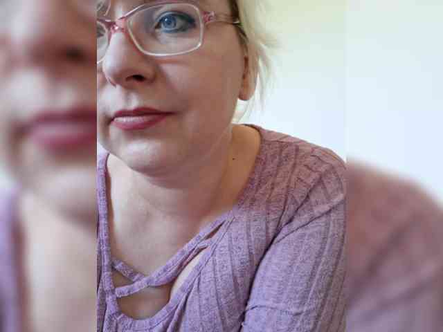 Vika211 webcam