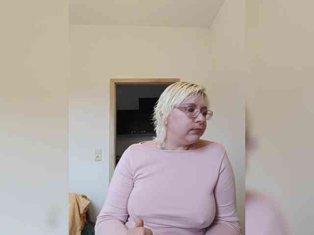 Vika211 webcam