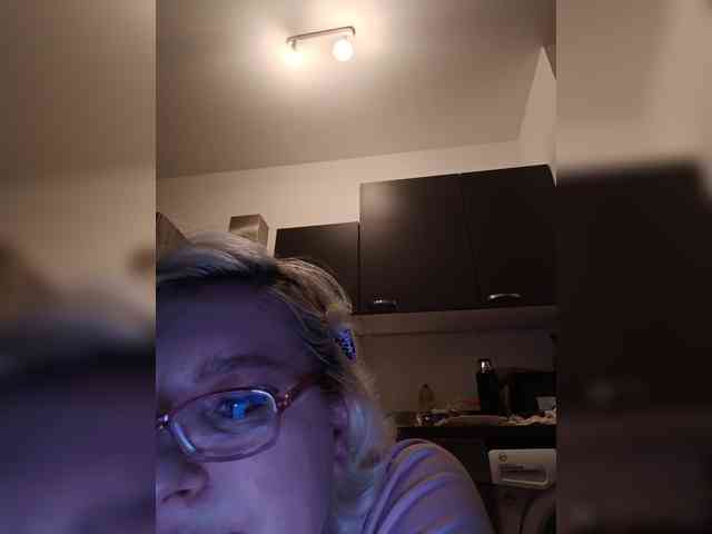 Vika211 webcam