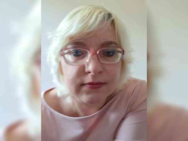 Vika211 webcam