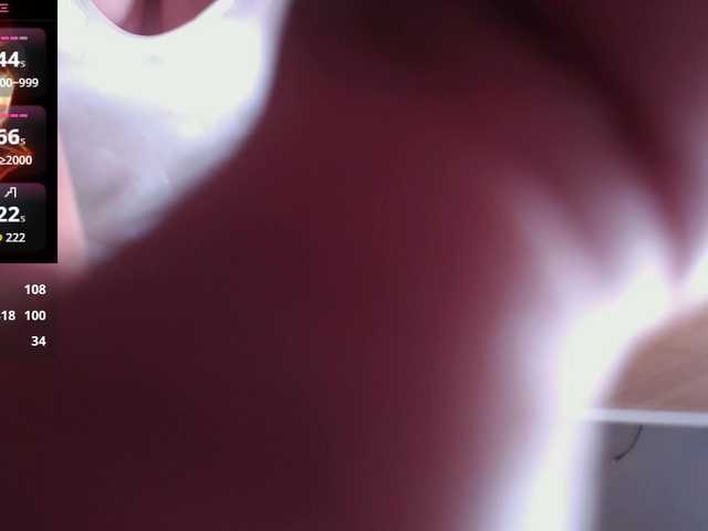 Tilly-Eliot's BongaCams show and profile